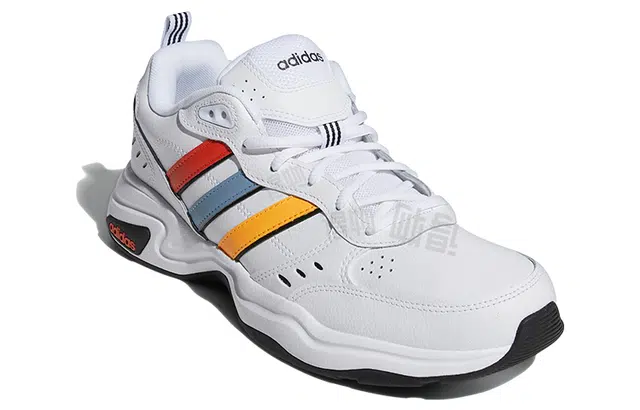adidas neo Strutter