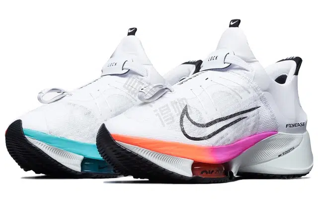 Nike Air Zoom Tempo Next FlyEase