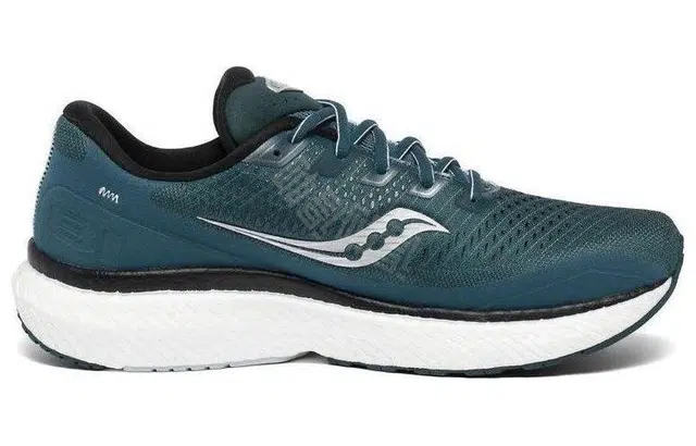 Saucony Triumph 18