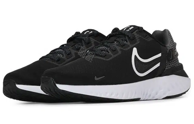 Nike Legend React 3