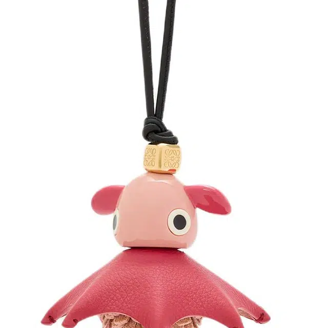 LOEWE Puzzle 2015