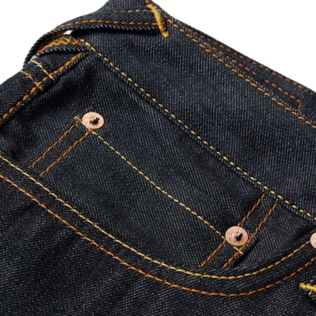 EVISU m