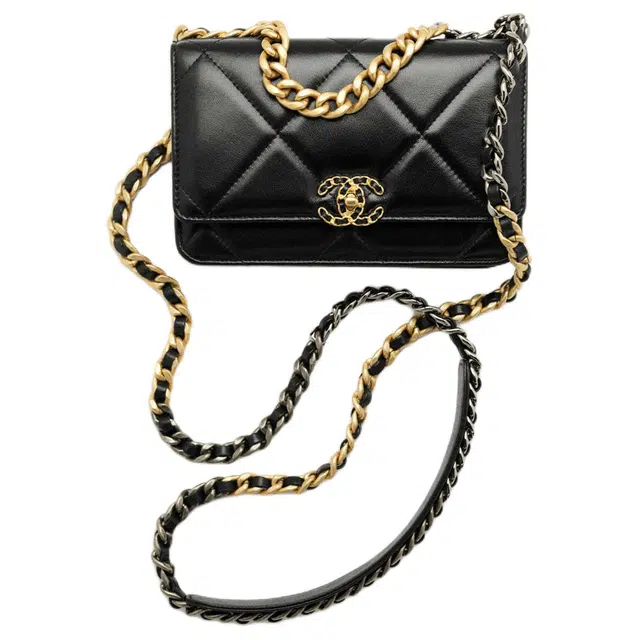 CHANEL 19Bag WOC