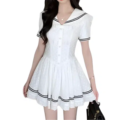 哒头下雨不愁 甜美纯欲气质海军领修身短款短袖连衣裙 女款