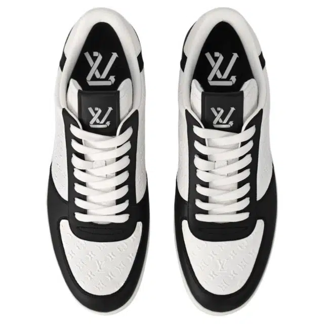 LOUIS VUITTON Rivoli