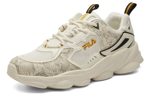 FILA Skipper