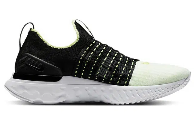 Nike React Phantom Run Flyknit 2