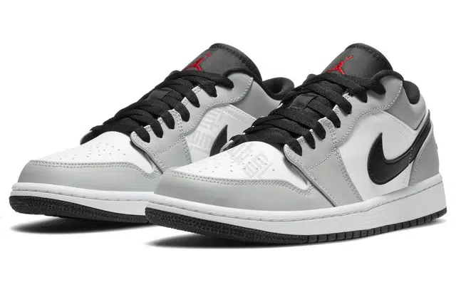 Jordan Air Jordan 1 Light Smoke Grey " Dior