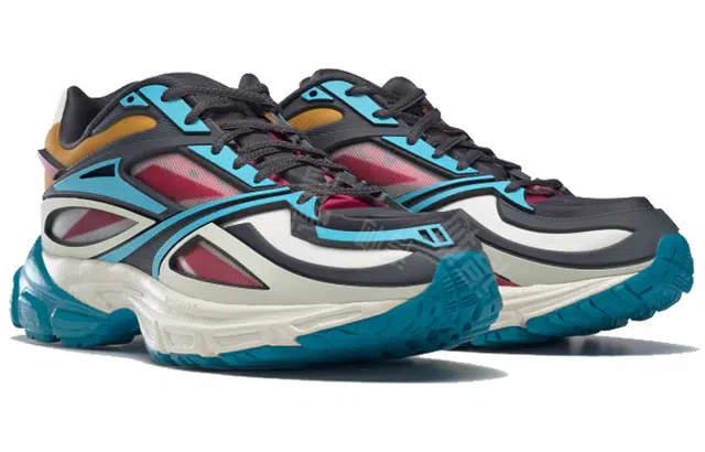 Reebok Road Modern
