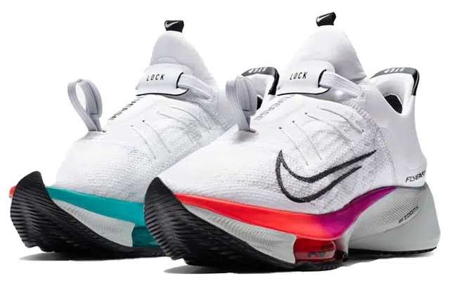 Nike Air Zoom Tempo Next flyease