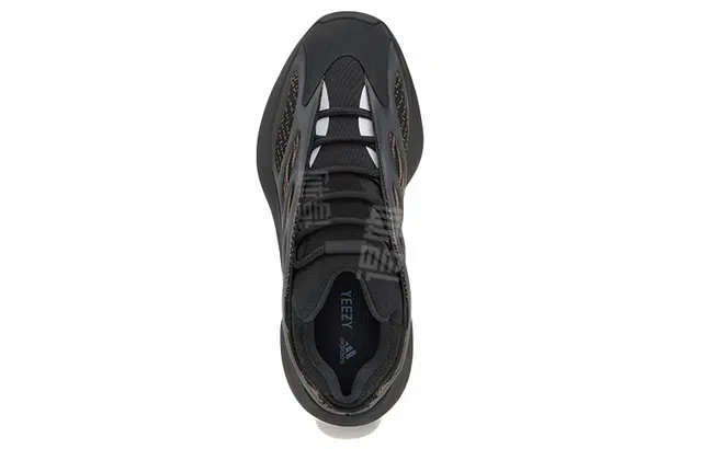 adidas originals Yeezy boost 700 V3 "Clay Brown"