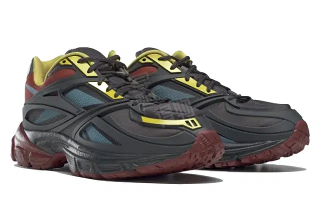 Reebok Road Modern