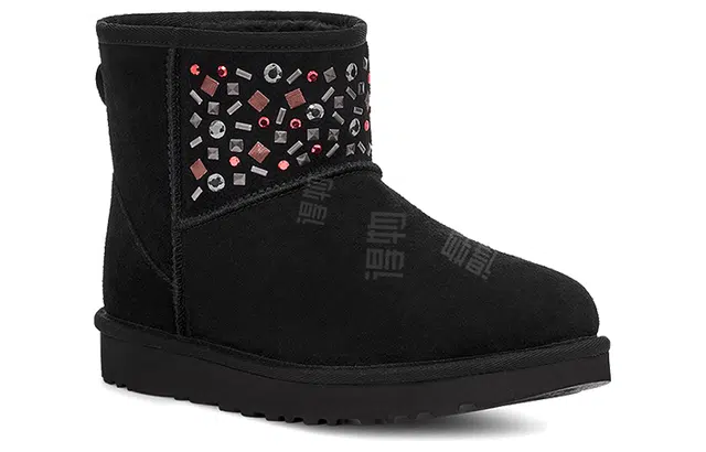 UGG Classic Mini Stud II
