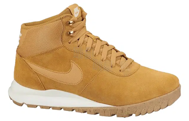 Nike hoodland suede
