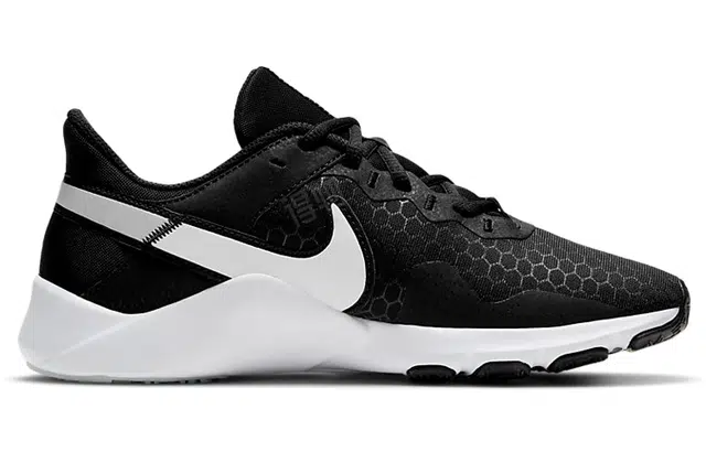Nike Legend Essential 2
