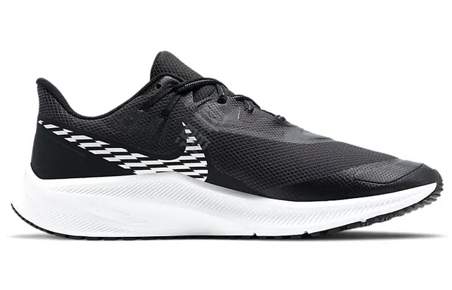 Nike Quest 3 Shield