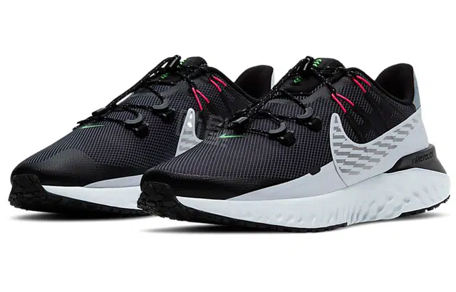 Nike Legend React 3 Shield