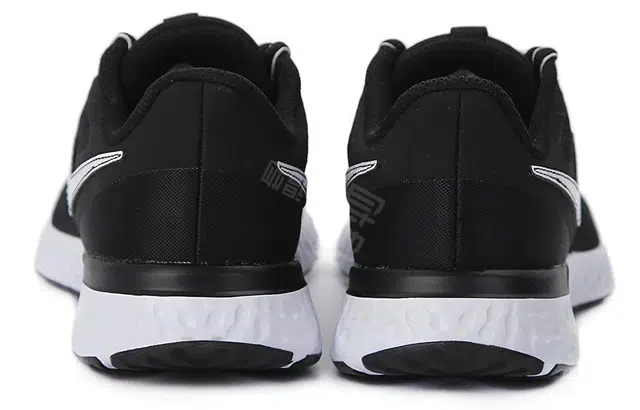 Nike REVOLUTION 5 EXT
