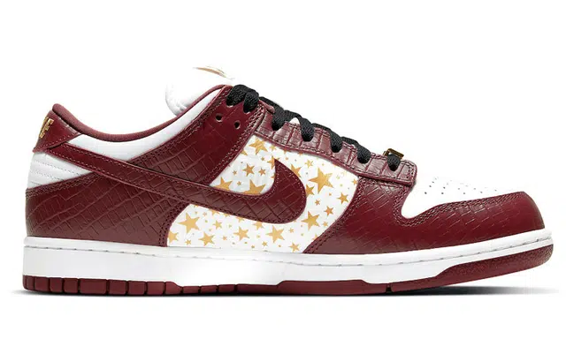 Supreme x Nike Dunk SB Barkroot Brown