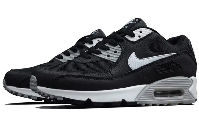 Nike Air Max 90 Essential
