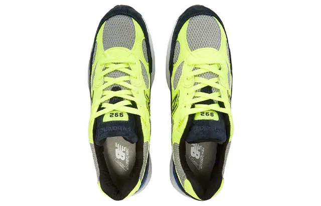 New Balance NB 992