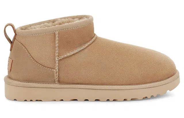 UGG CLASSIC ULTRA MINI