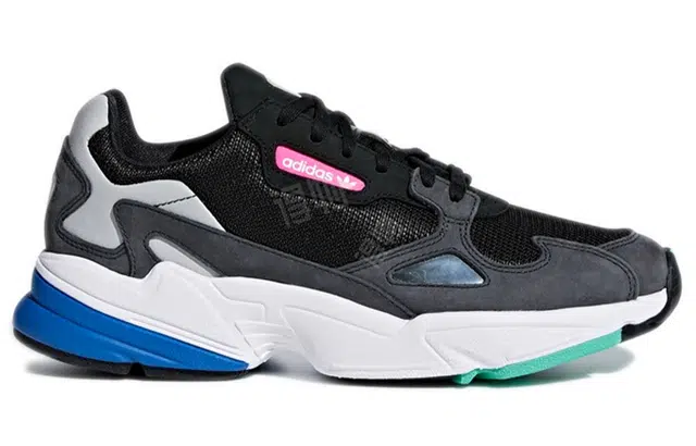 adidas originals Falcon