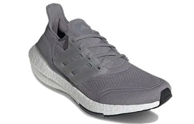 adidas Ultraboost 21