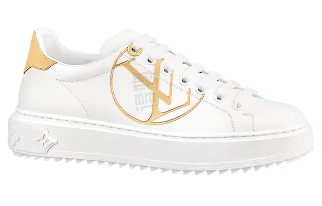LOUIS VUITTON Time Out
