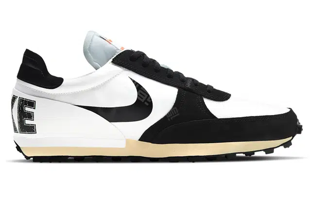 Nike Daybreak Type
