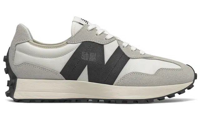 New Balance NB 327