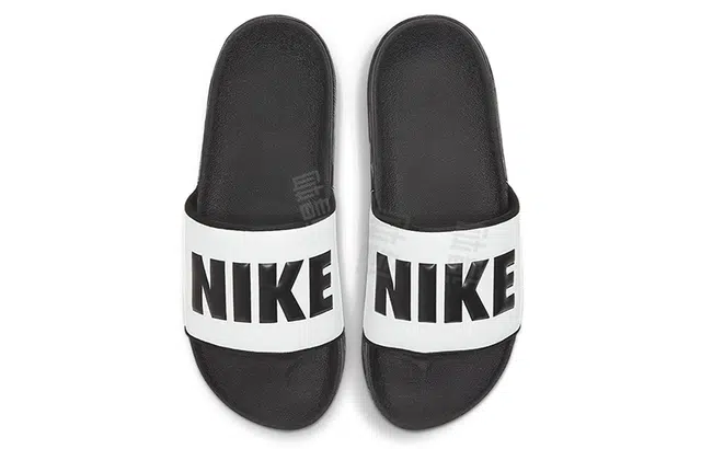 Nike Offcourt