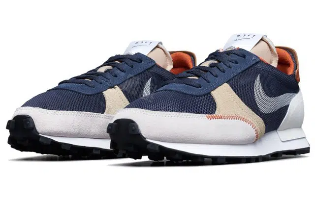 Nike Daybreak type