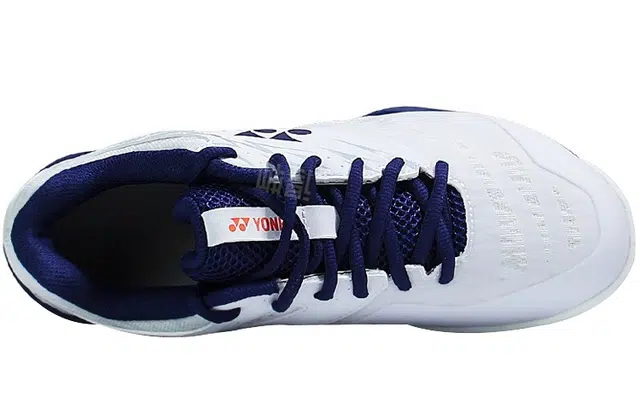 YONEX Power Cushion