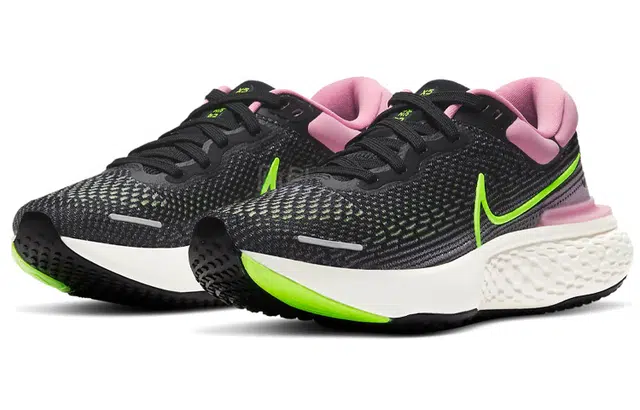 Nike Invincible Run 1 Flyknit