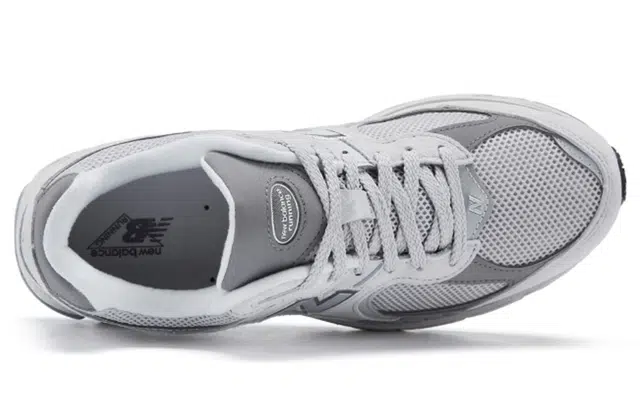 New Balance NB 2002R