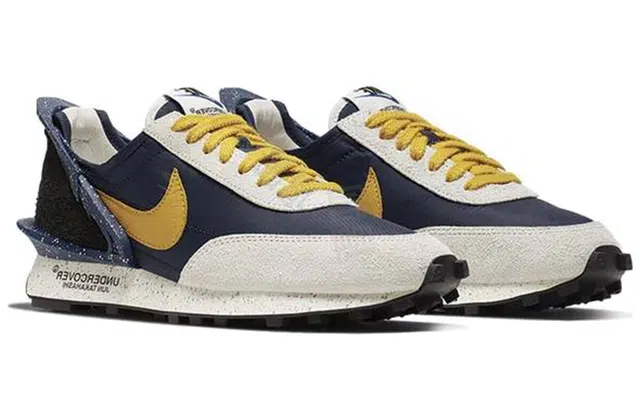 Nike Daybreak "Obsidian Gold"