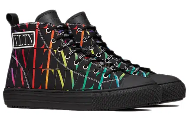 Valentino Giggies