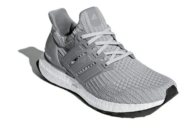 adidas Ultraboost 4.0
