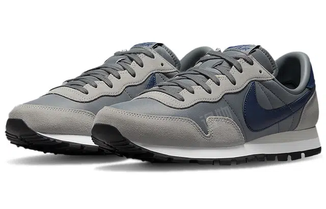 Nike Air Pegasus 83