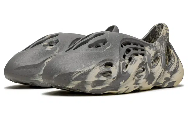 adidas originals Yeezy Foam Runner "MXT Moon Grey"