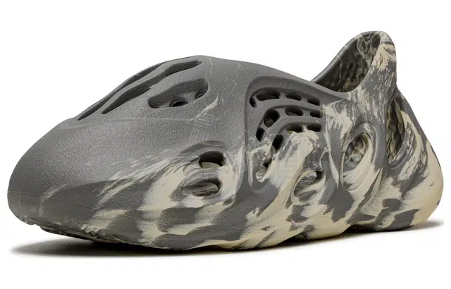 adidas originals Yeezy Foam Runner "MXT Moon Grey"