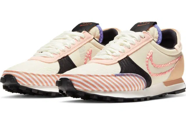 Nike Daybreak type