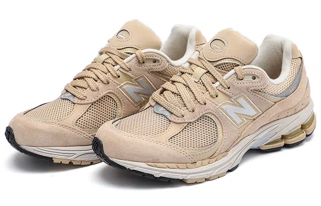 New Balance NB 2002R