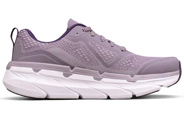 Skechers Max Cushioning