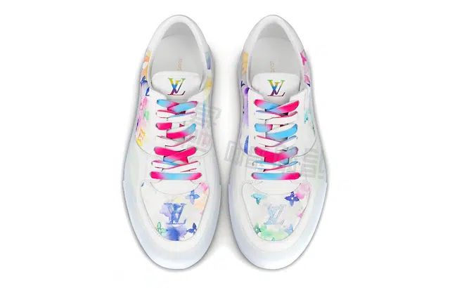 LOUIS VUITTON Ollie LV