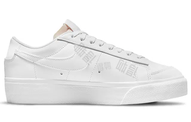 Nike Blazer Low Platform