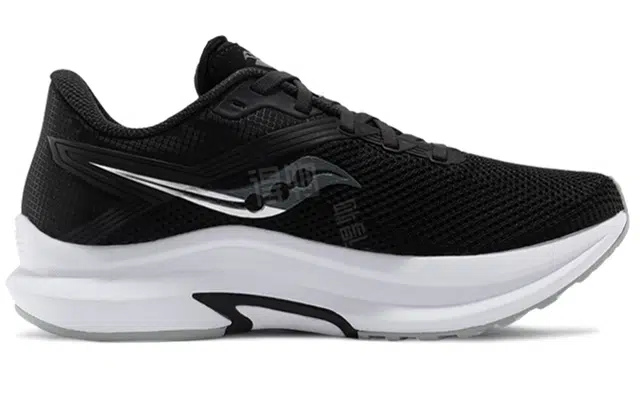 Saucony Axon