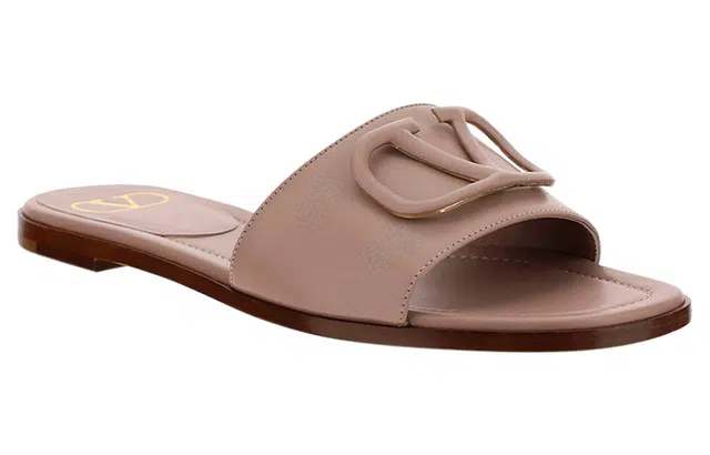 Valentino Vlogo Signature