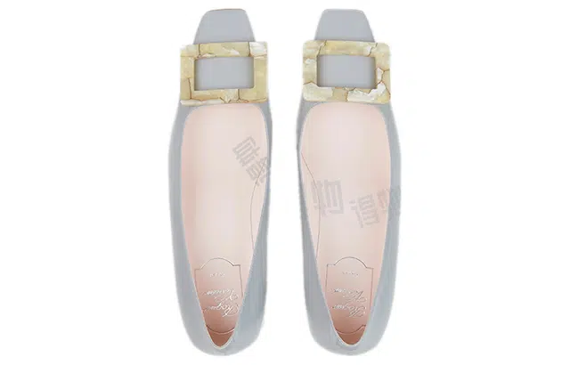 Roger Vivier Belle Vivier Motherpearl Buckle